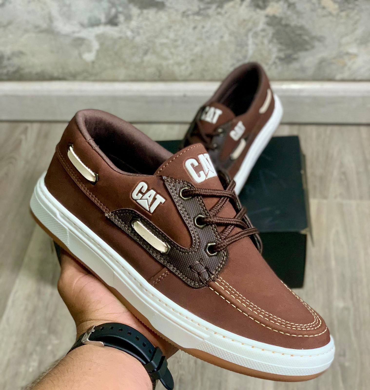 <strong> ZAPATO CASUAL CATERPILLAR APACHE <strong>